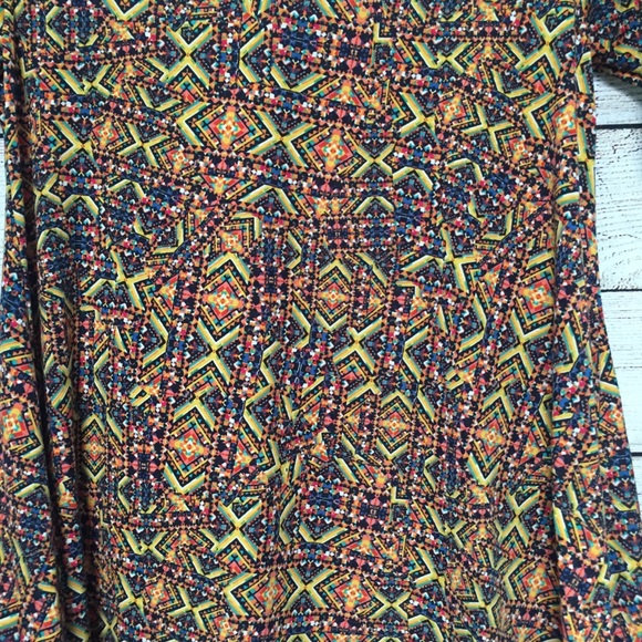 LuLaRoe XS Casual Comfy Fall Graphic Tee - Picture 2 of 6